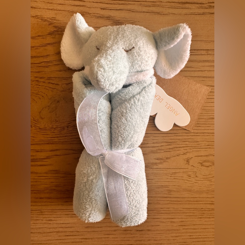 BRAND NEW Angel Dear Lovey mini blanket and eleph plushie